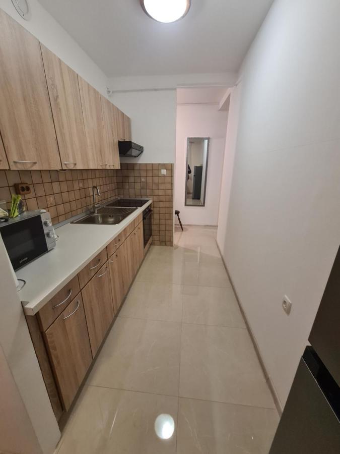Apartman Yellow - Self Check In Eszék Kültér fotó