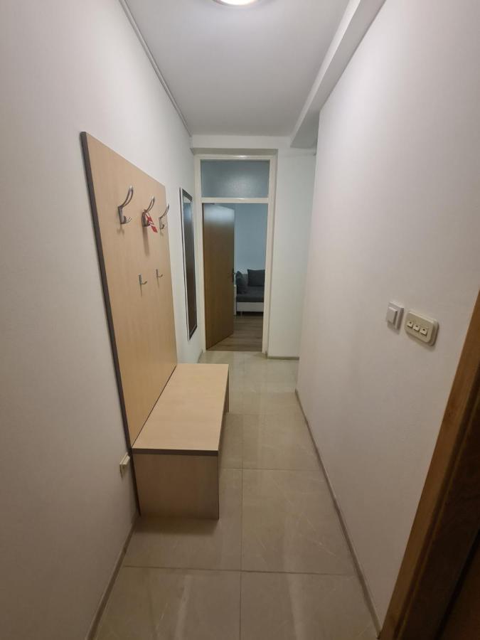 Apartman Yellow - Self Check In Eszék Kültér fotó