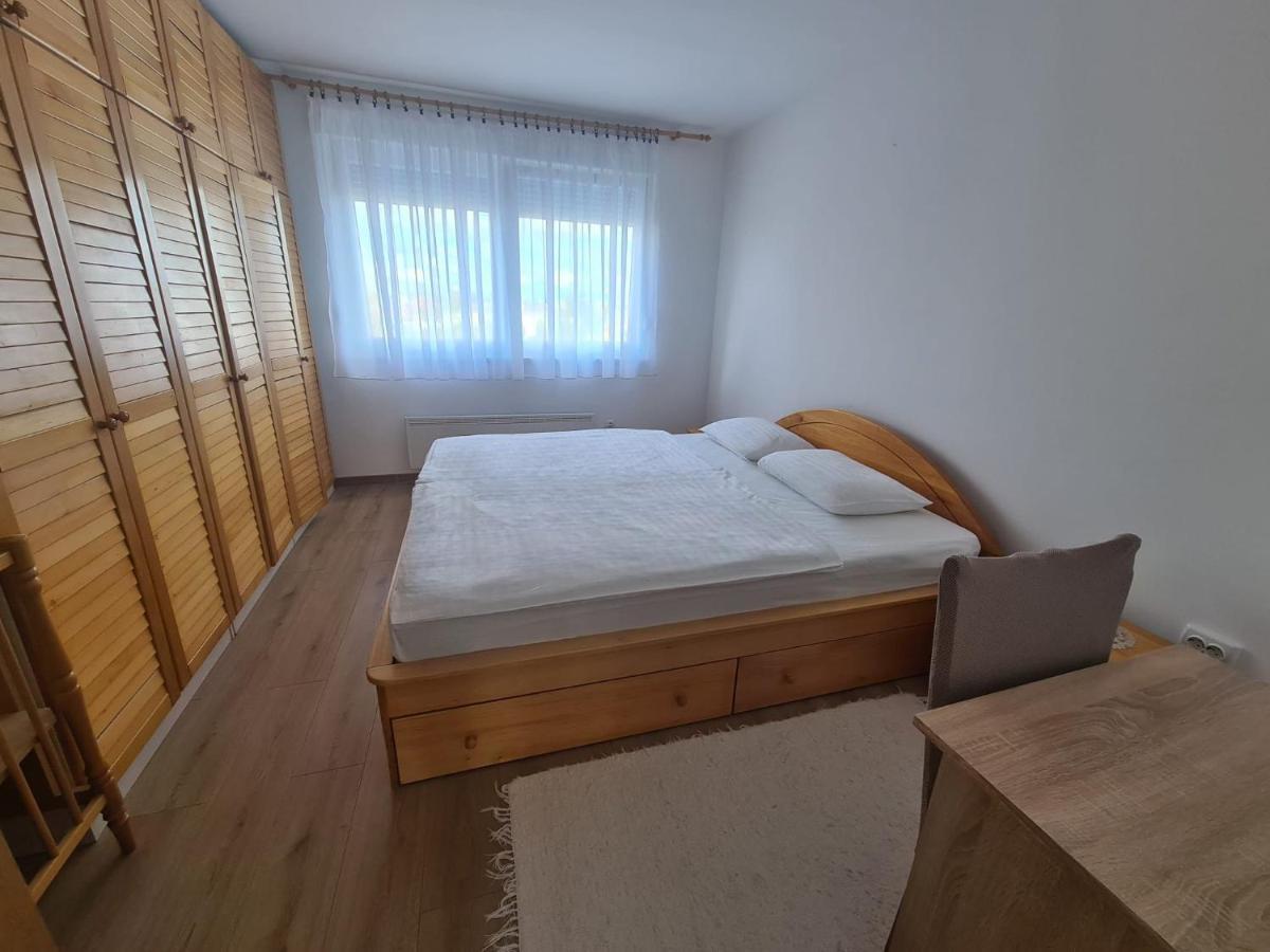Apartman Yellow - Self Check In Eszék Kültér fotó